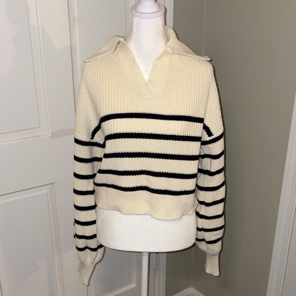 Altar’d State Striped Cream and Black Women's Sweater Large